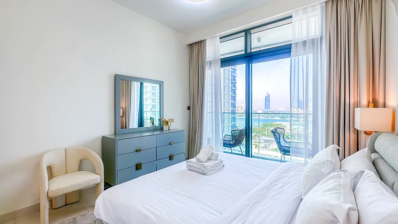 Experience Bliss 1BR Haven with Stunning Sea Views63830029977603112