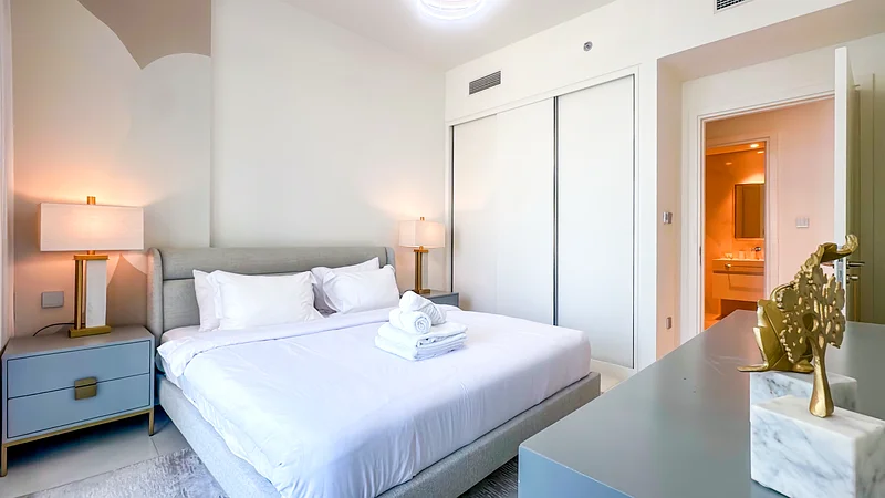 Experience Bliss 1BR Haven with Stunning Sea Views63830029977603113