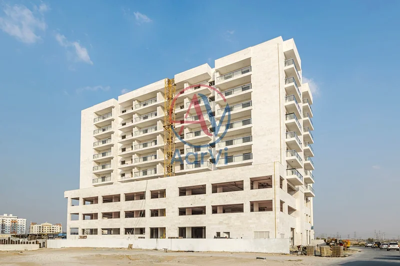 Fully Equipped Kitchen | Gym & Pool | Near Supermarket | Ideal Location63995239711105110