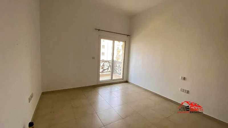 Vacant | Close to Carrefour | High Floor Unit63917564555650113