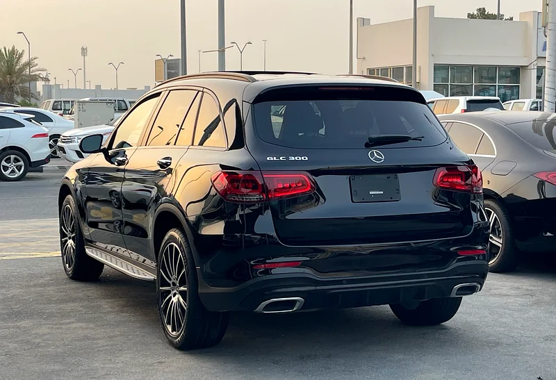 MERCEDES-BENZ - GLC300 - 2021 - 2,0L - V4 - BY TURBO - AMG KIT ORIGINAL BLACK EDITION - CLEAN TITLE63613135892099113