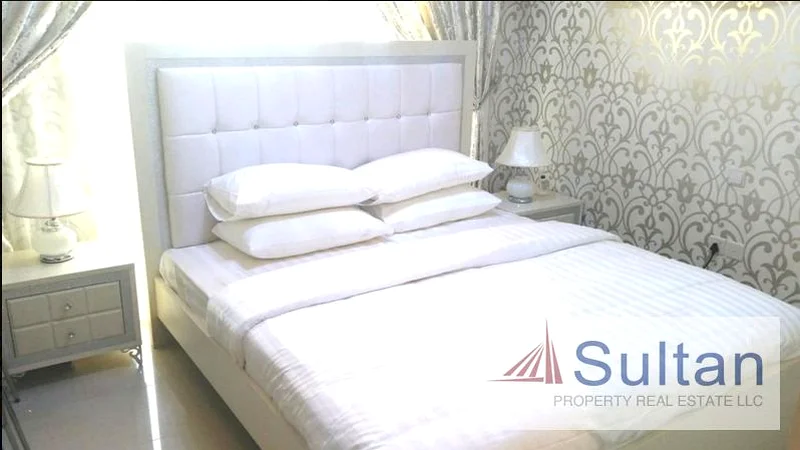 بحيرة جميلة/ بحر/مسبح مع إطلالة ووصول مباشر للشاطئ63860349519234113