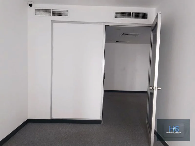 OFFICE SPACE | NEAR METRO | VAASTU | READY TO MOVE63617435651586114