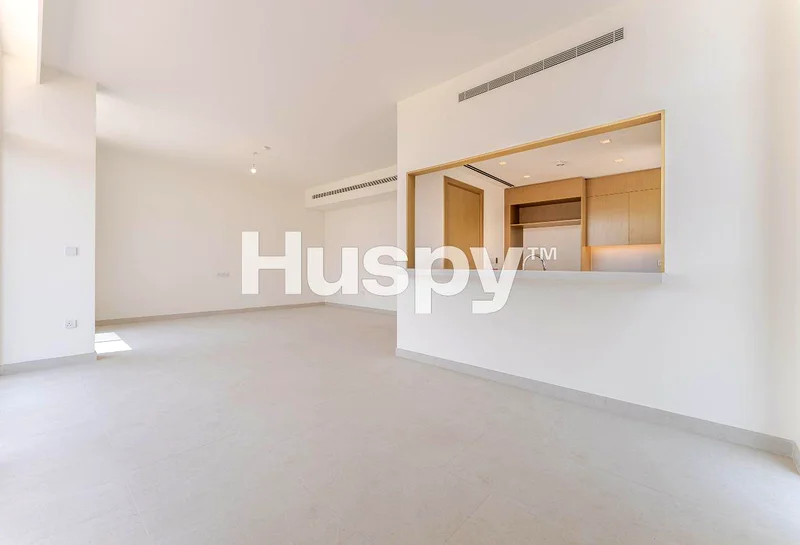 Park Backing | Single Row | Unfurnished63762313367939112