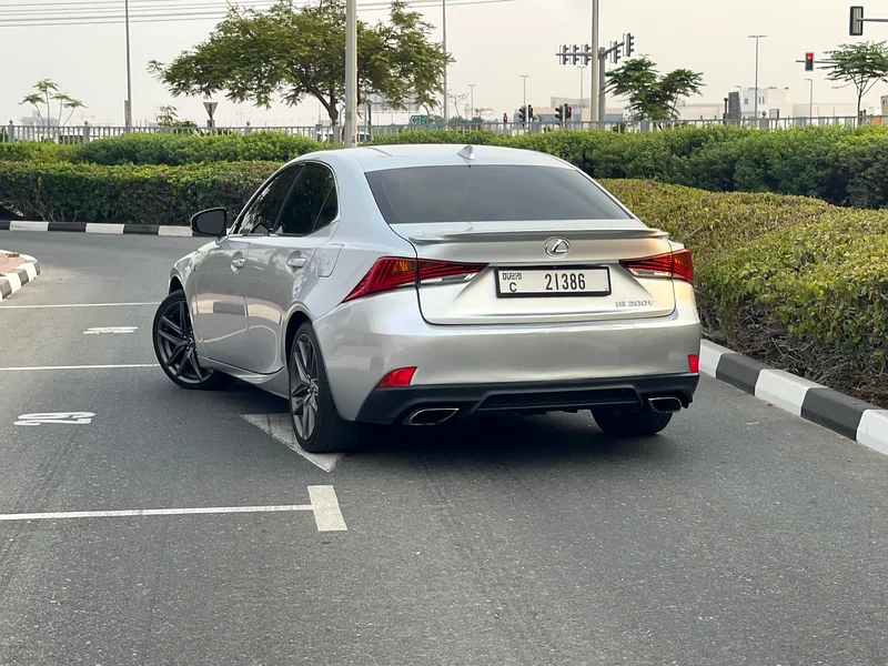 2017 LEXUS IS200 F SPORT VERY CLEAN WELL MAINTAINED AMERICAN SPECS63612074393730112