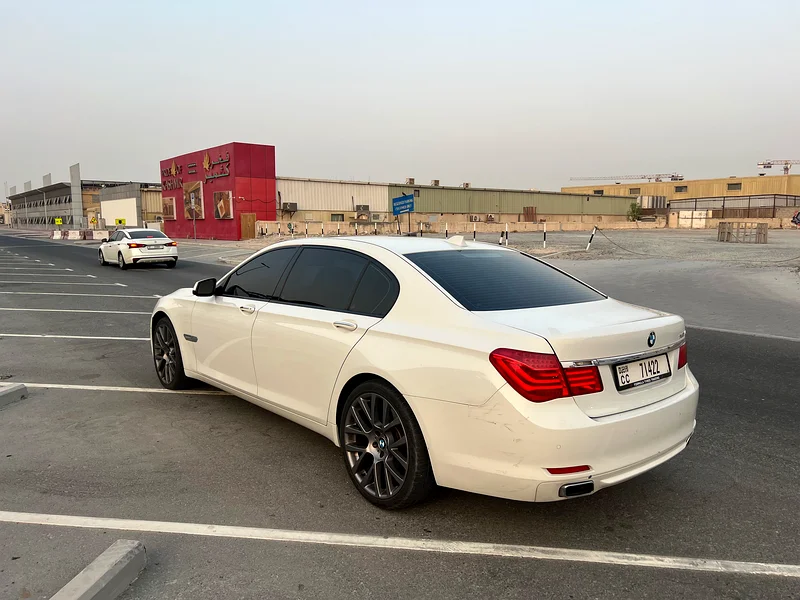 Stunning BMW 750 Li GCC 2012 well maintained and clean car63612445417731113