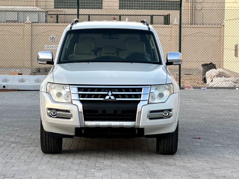 PAJERO MODEL 2016 GCC CAR PERFECT CONDITION INSIDE AND OUTSIDE63612069734531111