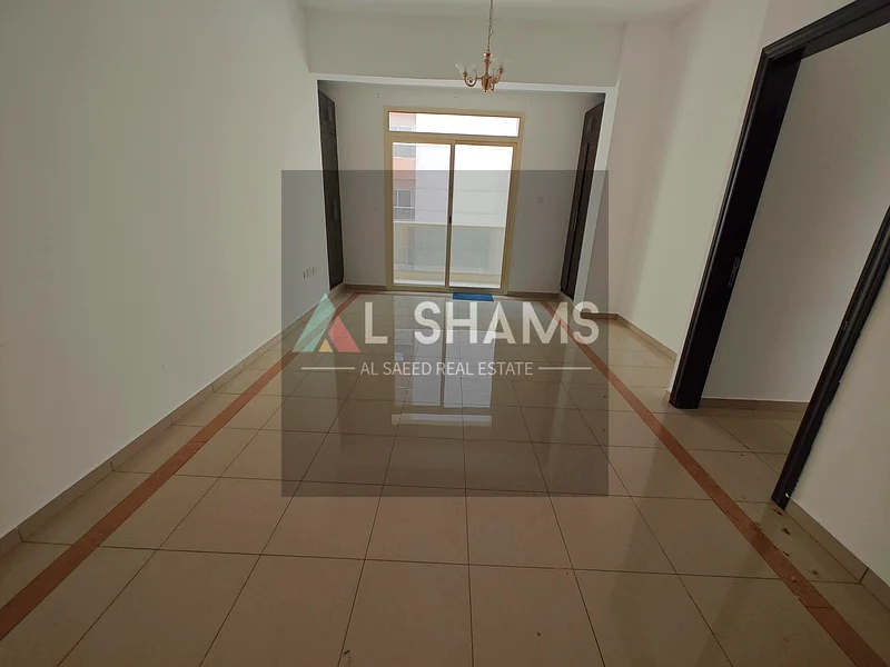 شقة واسعة مكونة من غرفة نوم واحدة للإيجار في النهدة 2 بالقرب من محطة الحافلات63757382276481111