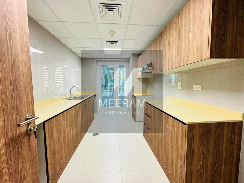 Sleek Interior | Well Maintained | Ideal Location63745470894979114