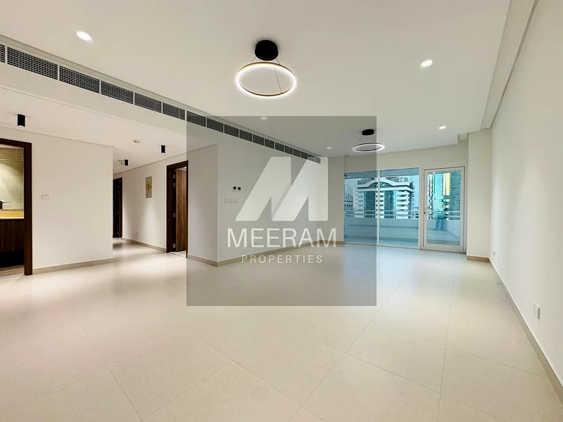 Sleek Interior | Well Maintained | Ideal Location63745470894979113