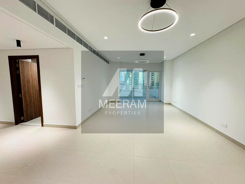 Sleek Interior | Well Maintained | Ideal Location63745470894979112