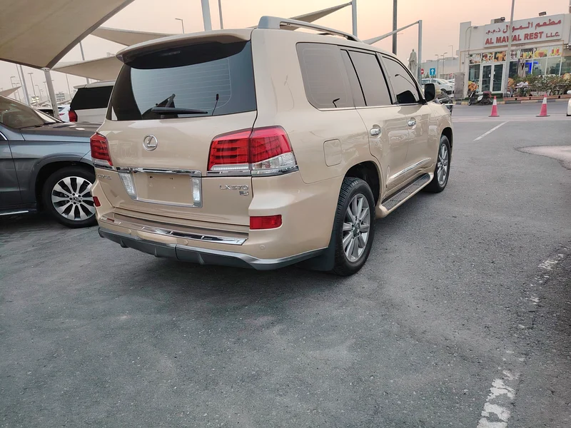 الشارقه63612073516929113