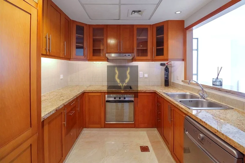 SPACIOUS / UPGRADED / VACANT / GOLF COURSE VIEW63921718209537114
