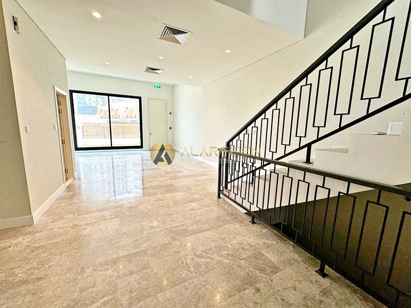 Community View | Prime Location | Spacious Villa63782728497282110