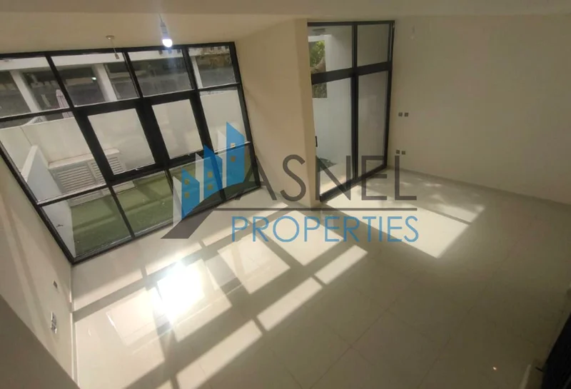 Spacious 3 Bedrooms + Maid | Middle Unit | Best Offer63741440004865112
