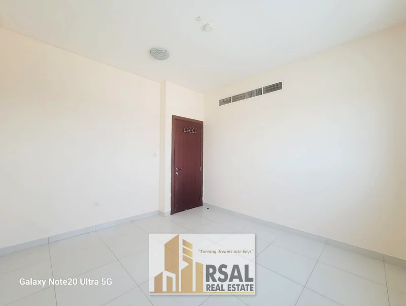 Lavish 1BHK With 2Bathroom/Family Building/No Deposit/School Area63704059563010110