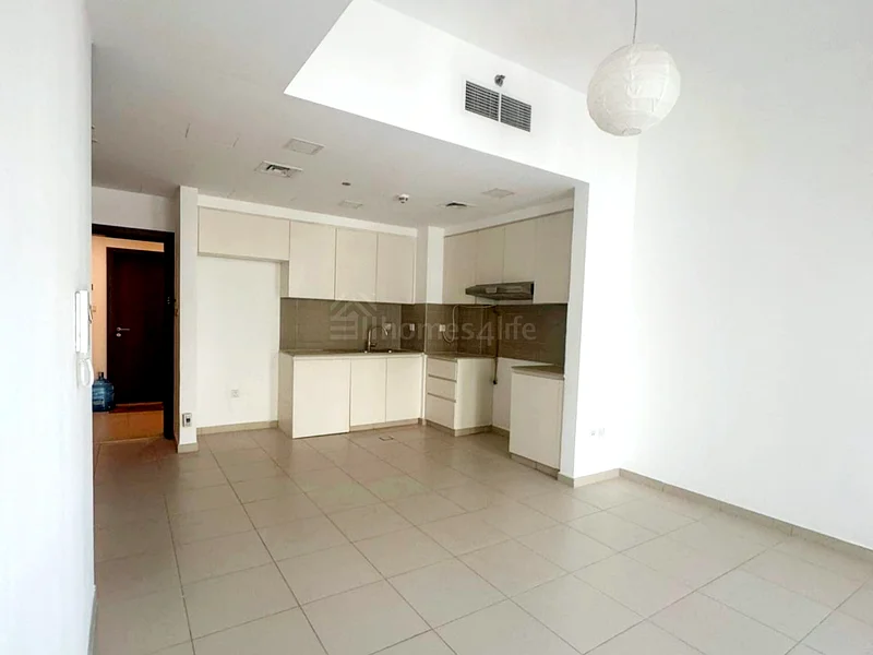 Well Maintained | High Floor | Ready To Move In63736715995266113