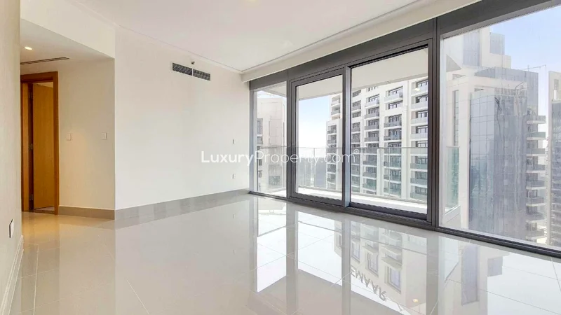 Prime Location | Panoramic Views | Vacant63769832365187112
