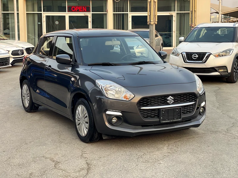 Suzuki Swift 2022 Gulf model in good condition636134676716831114