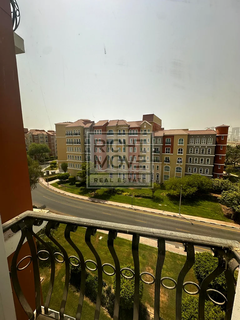 LUXURIOUS 2BR WITH OPEN VIEW BALCONY63935661028610110
