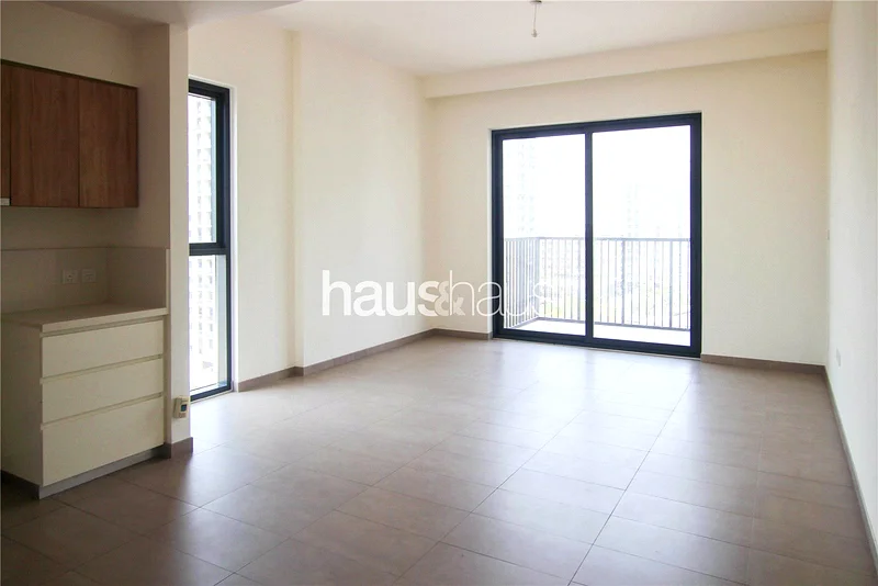 Corner Unit | Prime Location | Vacant63754624880258110
