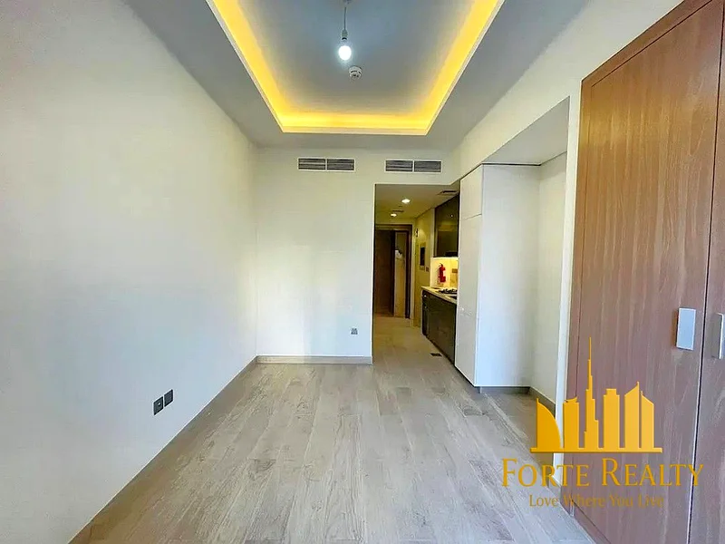 غير مفروشة | بدون تبريد | موقع متميز63804242577922112