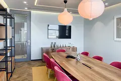 Move into ready-to-use open office space for rent for 10 persons in Abu Dhabi, Al Maqam Tower