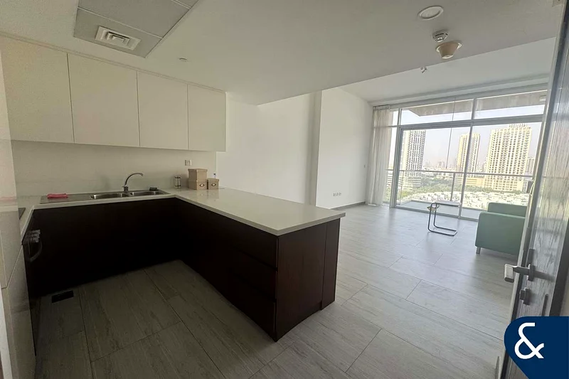 Vacant | Community View | One Bedroom |63781205338882113