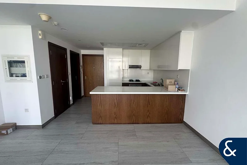 Vacant | Community View | One Bedroom |63781205338882114