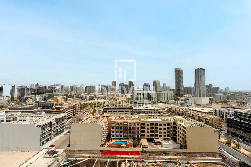 Vasty Apt with Study Room | Close to Key Amenities63789168419075110