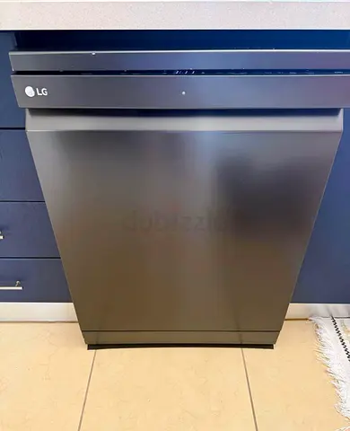 LG QuadWash Steam Dishwasher
