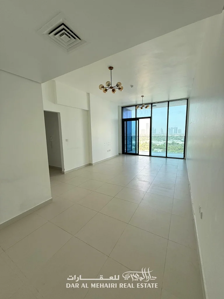 شقة فاخرة مكونة من 3 غرف نوم في برج الأزوريت - الجداف63739554832001111