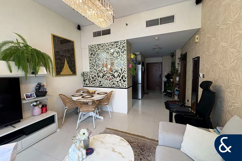 Vacant On Transfer | Pool View | 1Bedroom63972218035074111