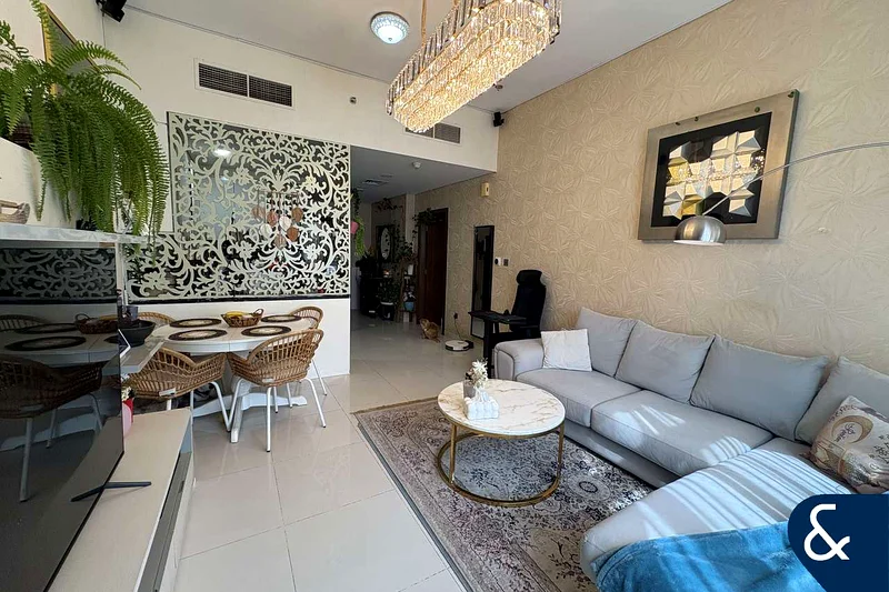 Vacant On Transfer | Pool View | 1Bedroom63972218035074110