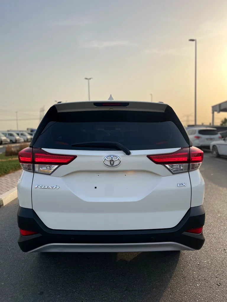 TOYOTA RUSH 2023 EX 1.5 V4 GCC SPECS63612448470275113