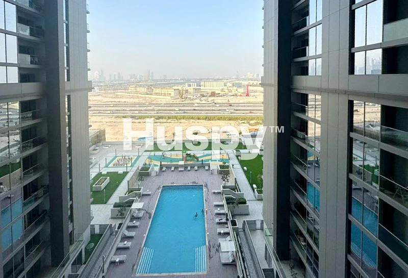 منظر المسبح | مطبخ مجهز | طابق متوسط63757668780289114