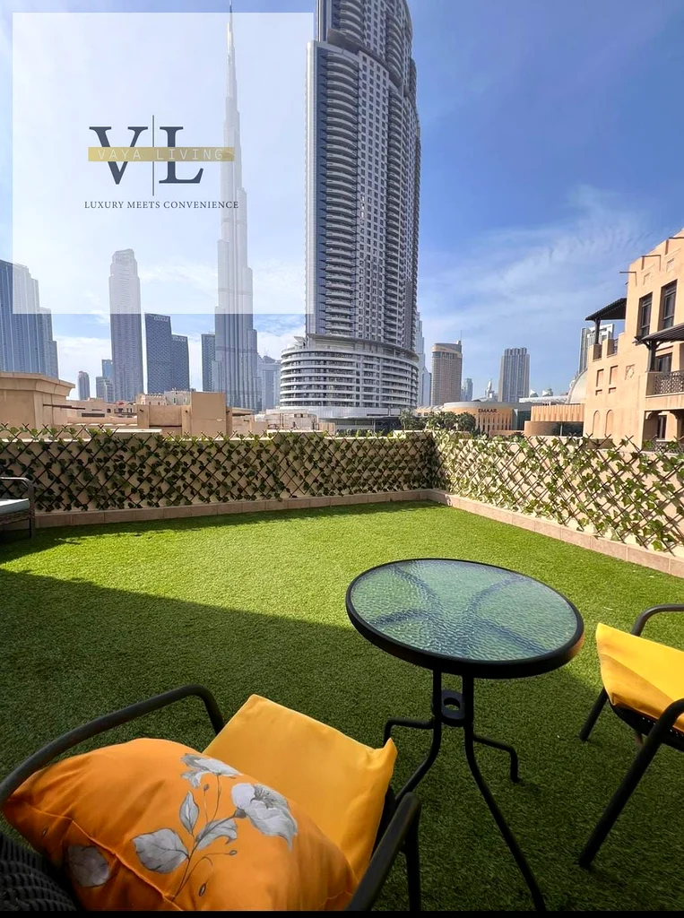 تصميم كبير | إطلالة كاملة على برج خليفة | حديقة تراس63833494487170110