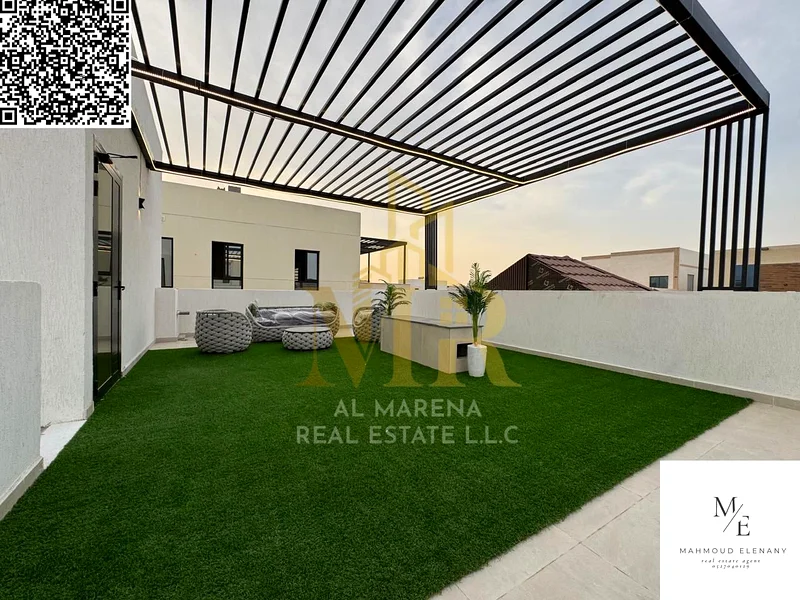 Classic villa with two floors and a roof in the most prestigious areas of Ajman, large area, freehold ownership for all nationalities, including regis63882119006082113