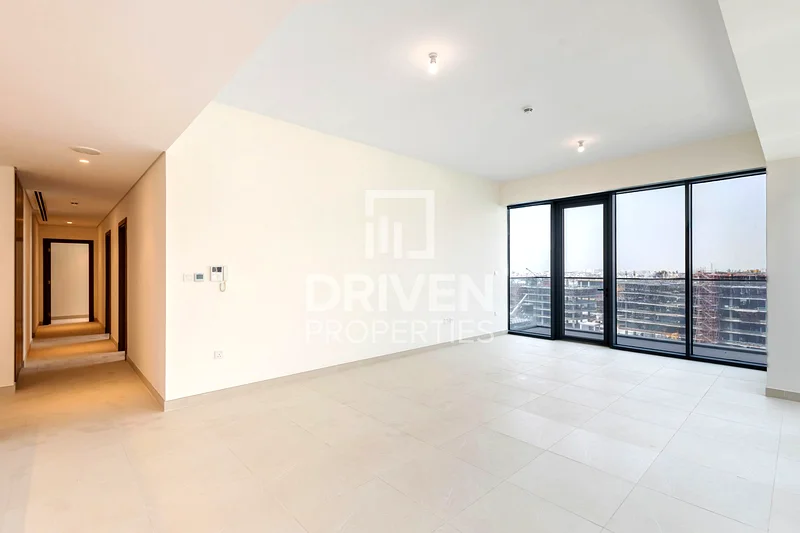 Corner Unit | Full Canal and Burj Khalifa View63949512733186111