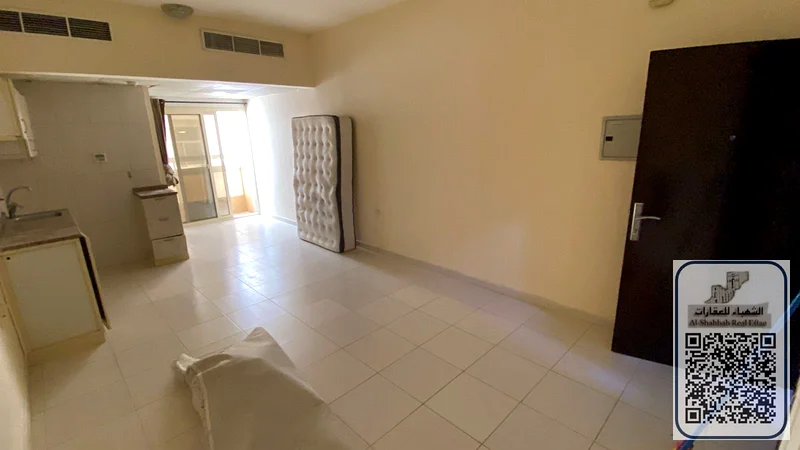 استوديو مع شرفة ومطبخ كبير في المويحات 2، بالقرب من دبي63715573665537111