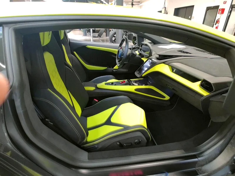2025 LAMBORGHINI REVUELTO63613467486593114