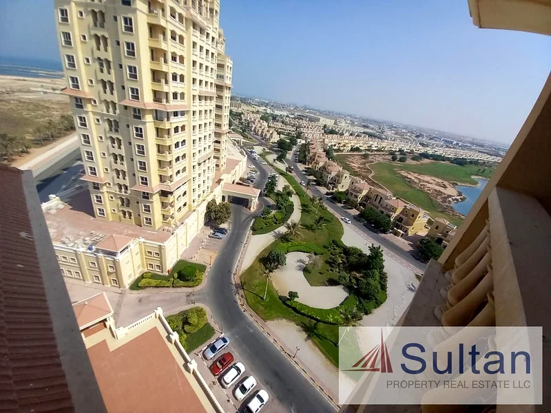 شقة كبيرة مع وصول إلى الشاطئ / المسبح / الصالة الرياضية، أجواء البحيرة63860580230529111