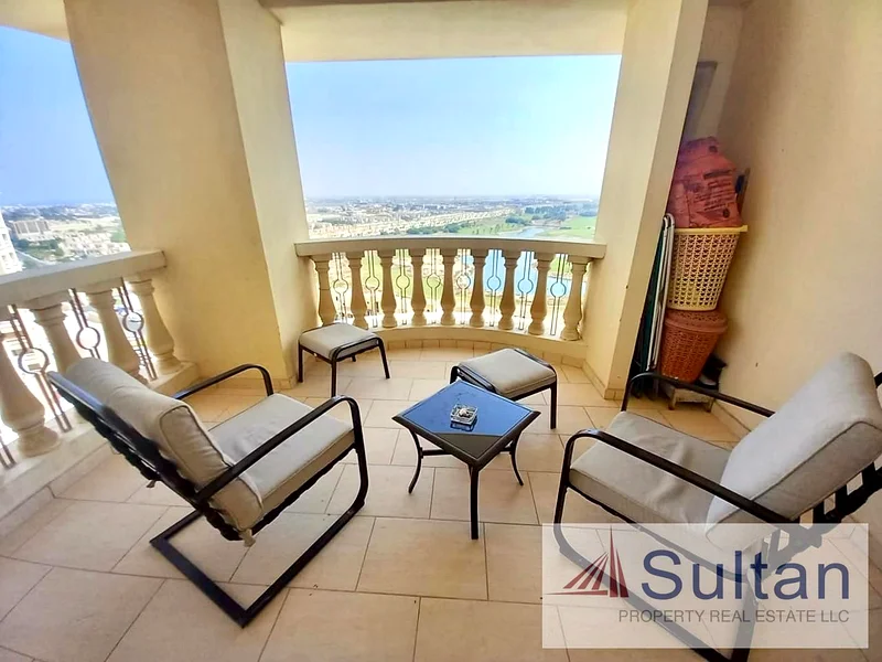 شقة كبيرة مع وصول إلى الشاطئ / المسبح / الصالة الرياضية، أجواء البحيرة63860580230529110