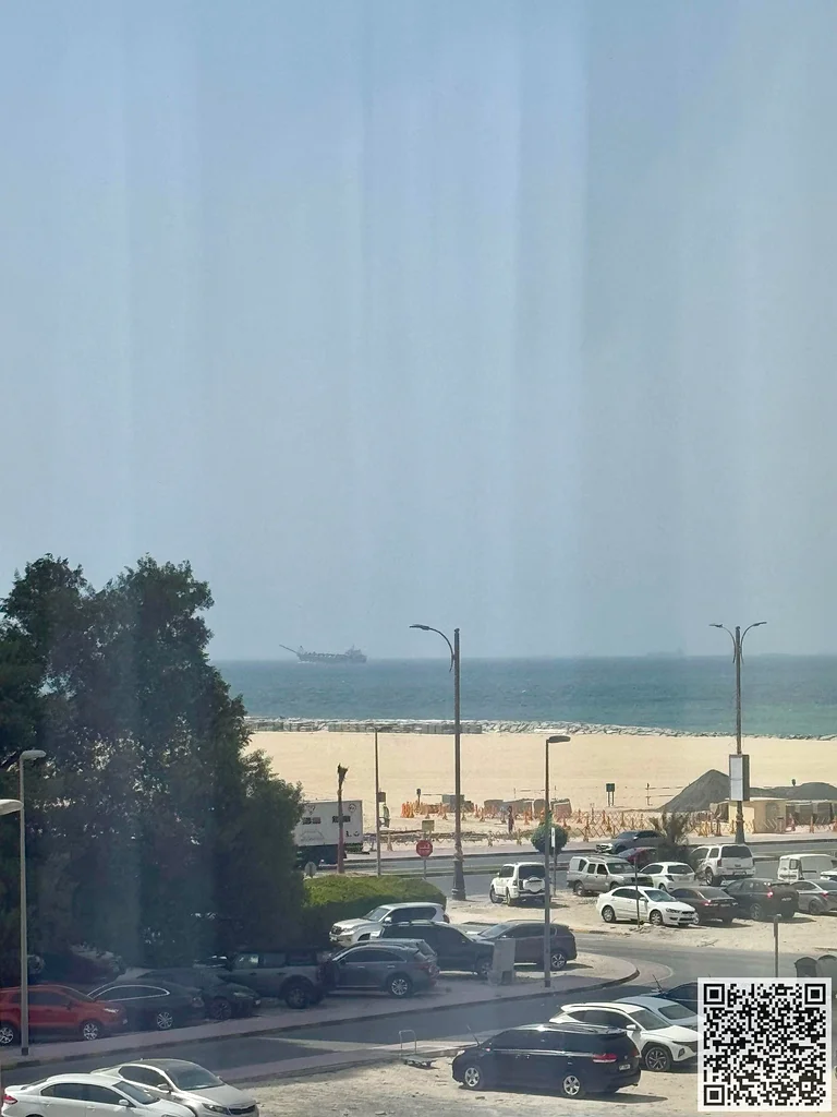 For monthly rent in Ajman - a one-bedroom apartment with a balcony and an open view. The apartment is fully furnished with new, very elegant furniture63853016378371110