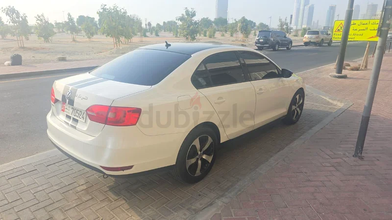 VolksWagen Jetta 2012 for 10k Only!63612061396738112