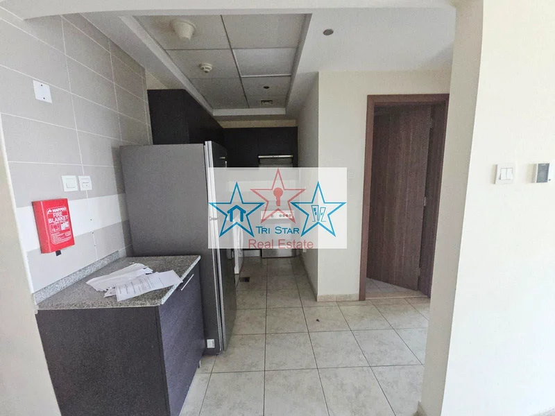 SPACIOUS SEMI FURNISHED 1 BEDROOM BIG HALL LAYOUT HIGHER FLOOR63729404025858113