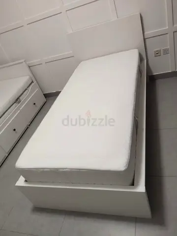 Malam single bed 90/200 with  IKEA mattress