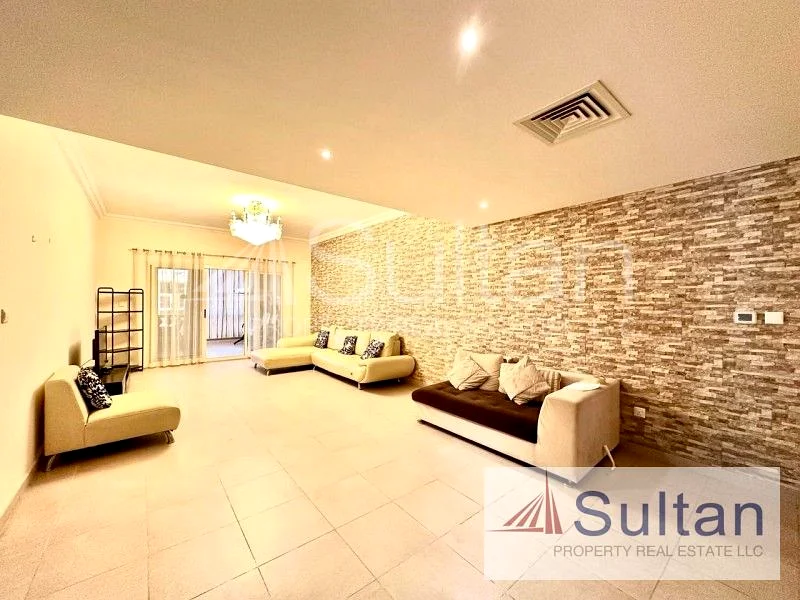 Stunning High Floor 2 Bed Upgraded Sea/Pool Access63859833872642112