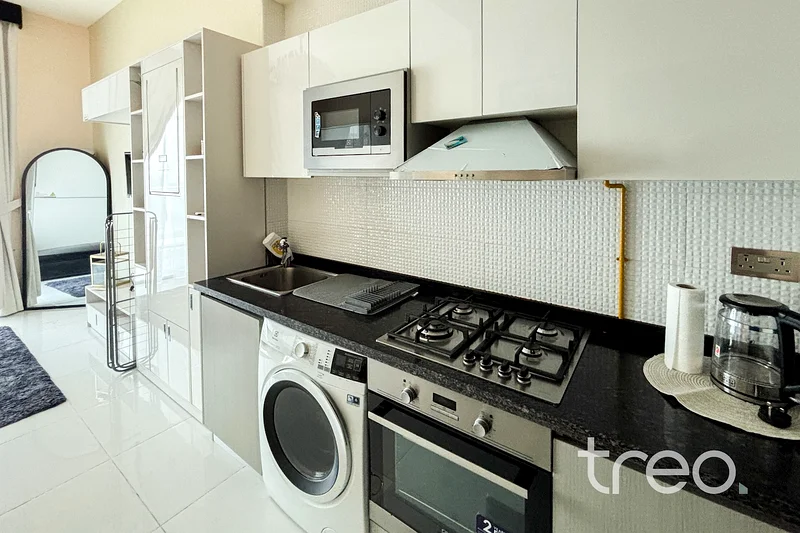 Fully Furnished | High Floor | Vacant63766068298114114
