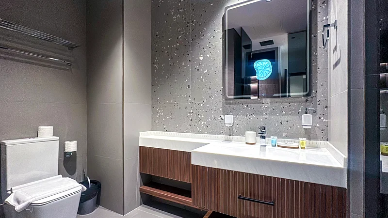 شقة بسرداب واحد مع إطلالة على الأفق والبحيرة | MBL Royal، JLT63831433141761114